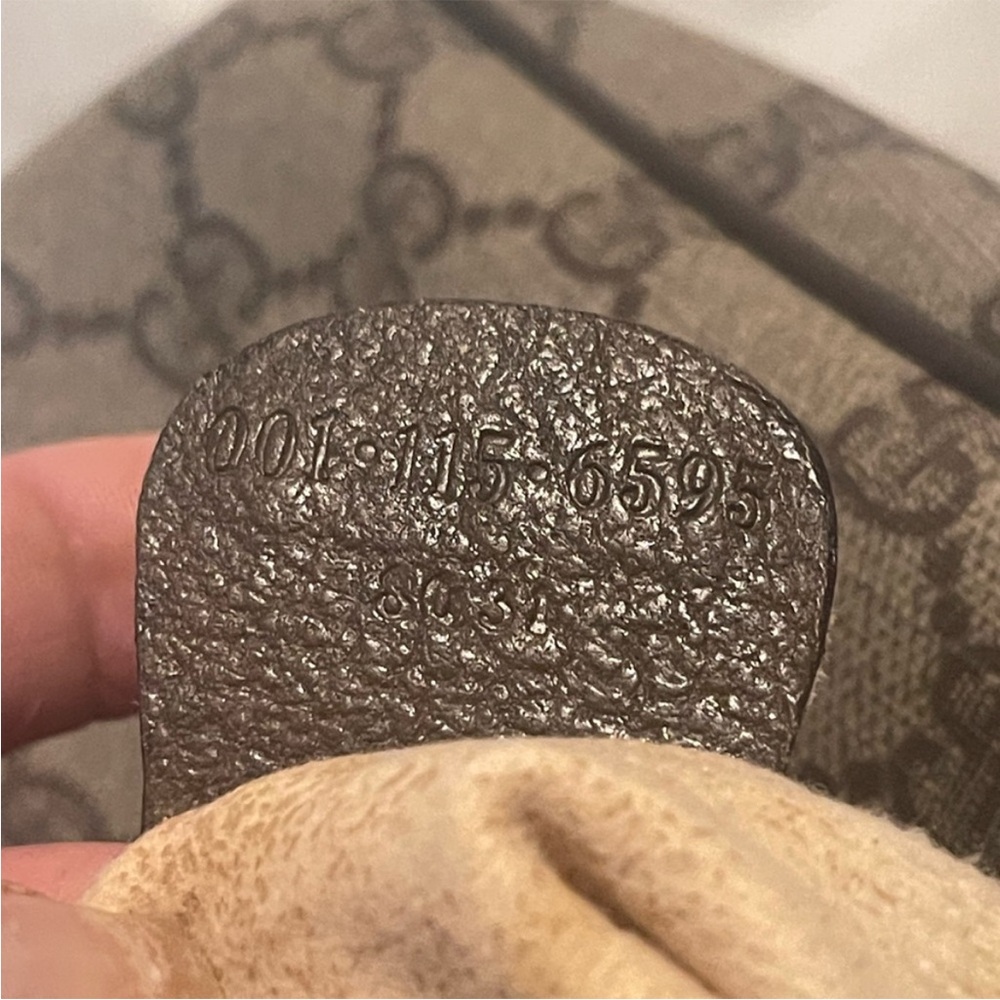 Authentic GUCCI GG Monogram Supreme VIntage Clutch Pochette